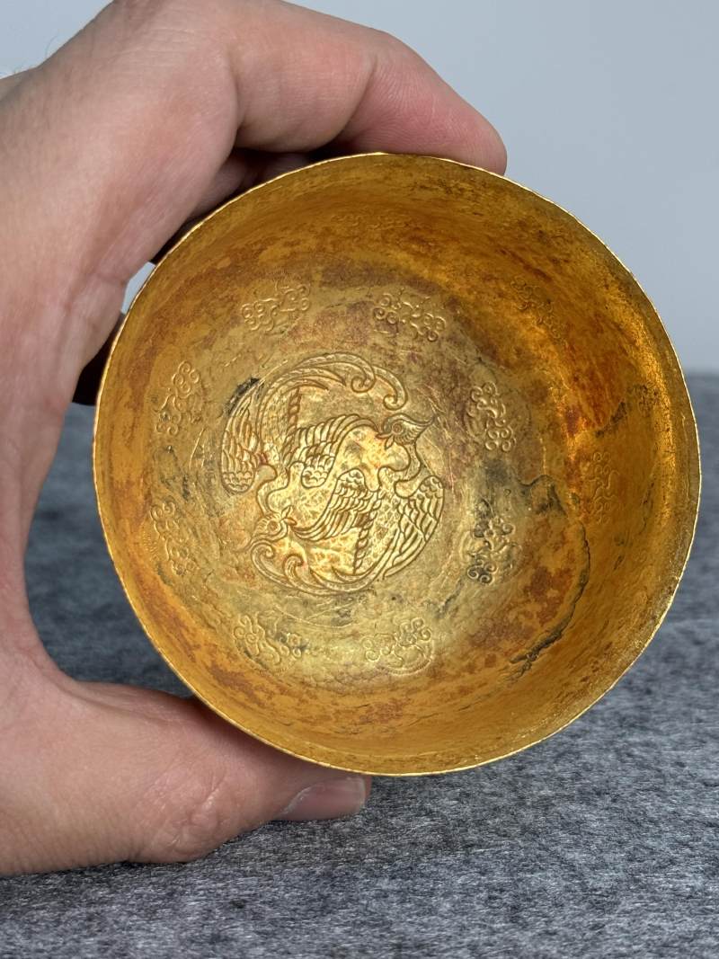 金質陰刻雙鳳花卉紋高足杯 - 图6