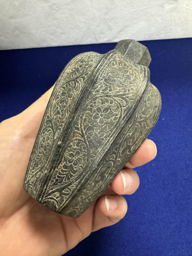 石質八棱花卉紋經瓶 - 图13