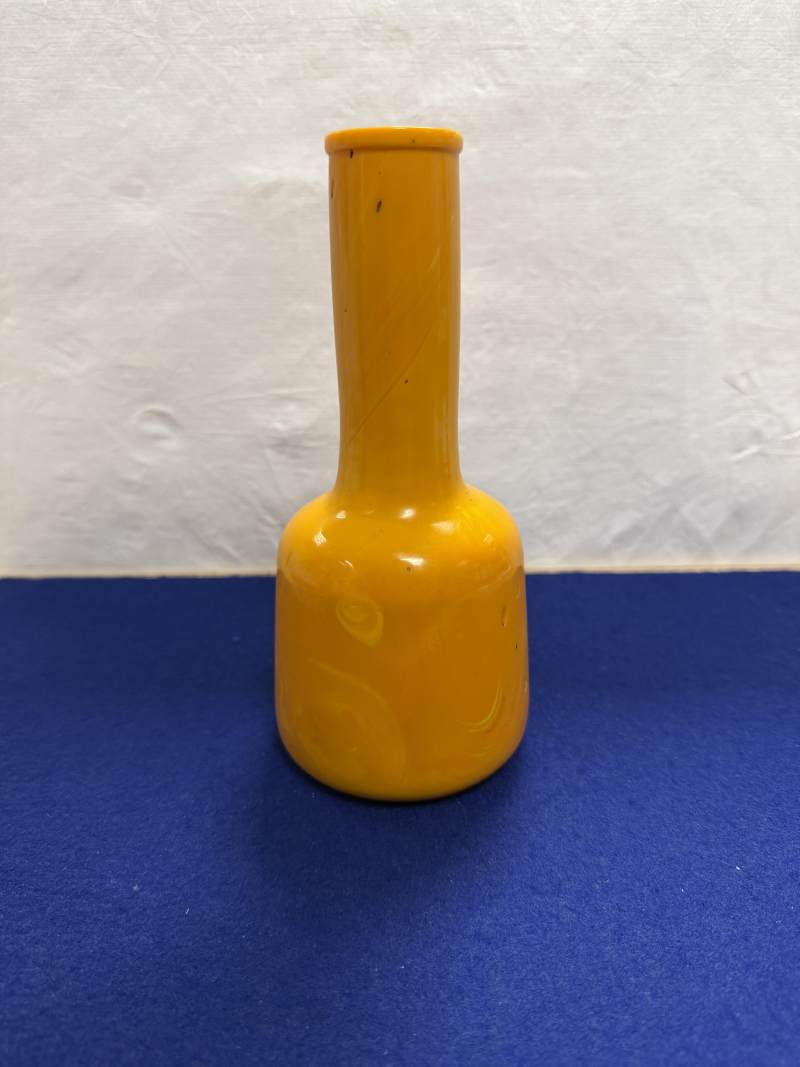 清嘉慶 仿雄黃料馬蹄尊 - 图4