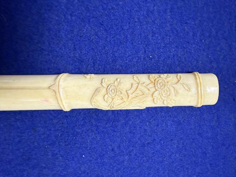 清中期 牙雕花蟲紋紙鎮一對 - 图18