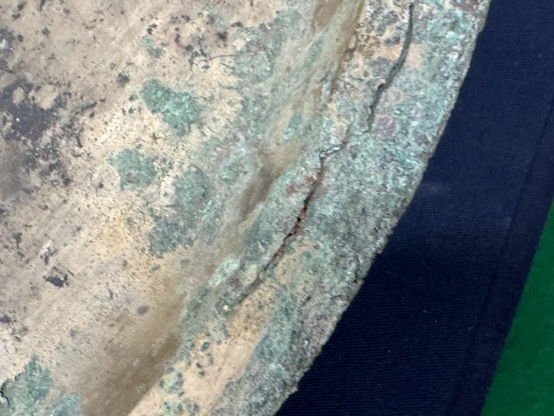 金質寶相花執壺和金質杯一套七件帶原配銅三足承盤 - 图40