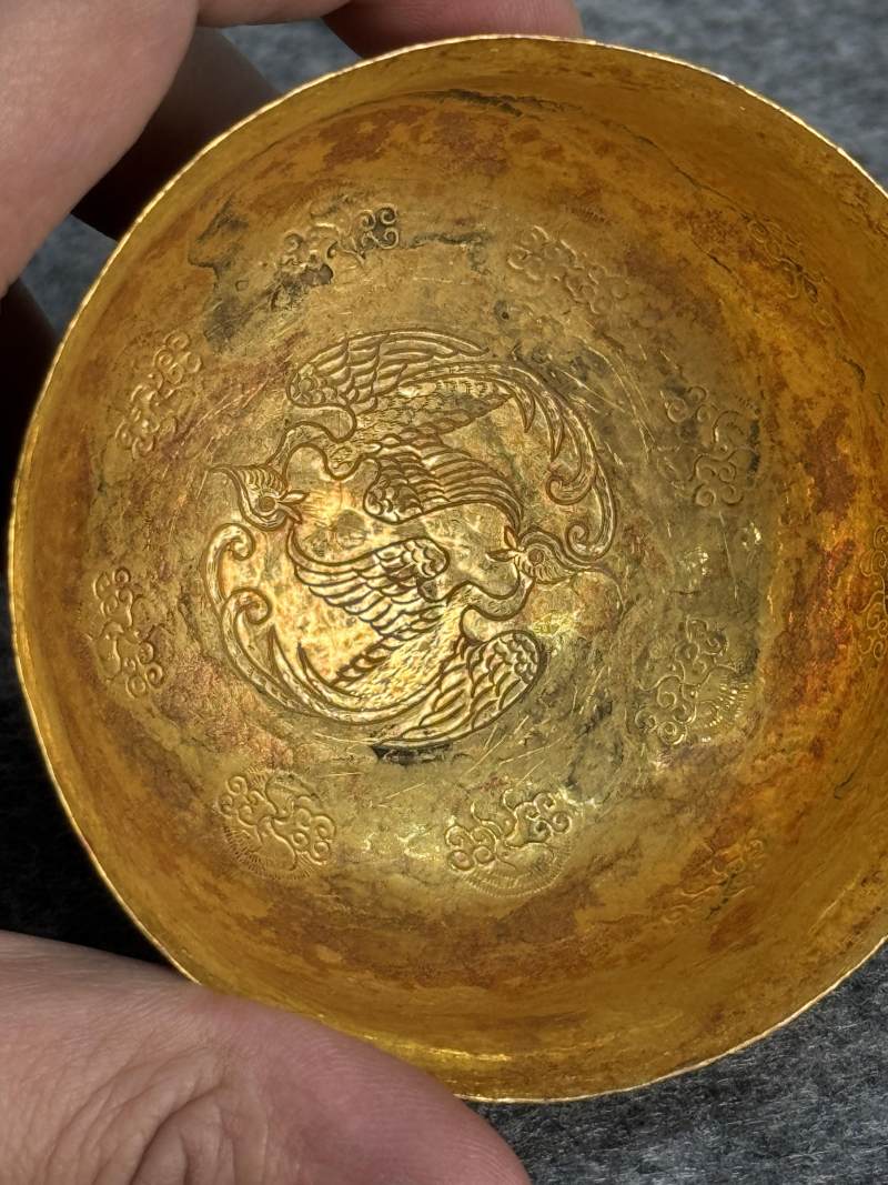 金質陰刻雙鳳花卉紋高足杯 - 图9