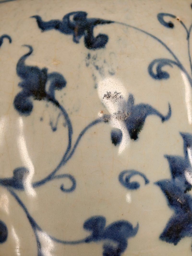 明早期 青花缠枝花卉纹梅瓶 - 图10