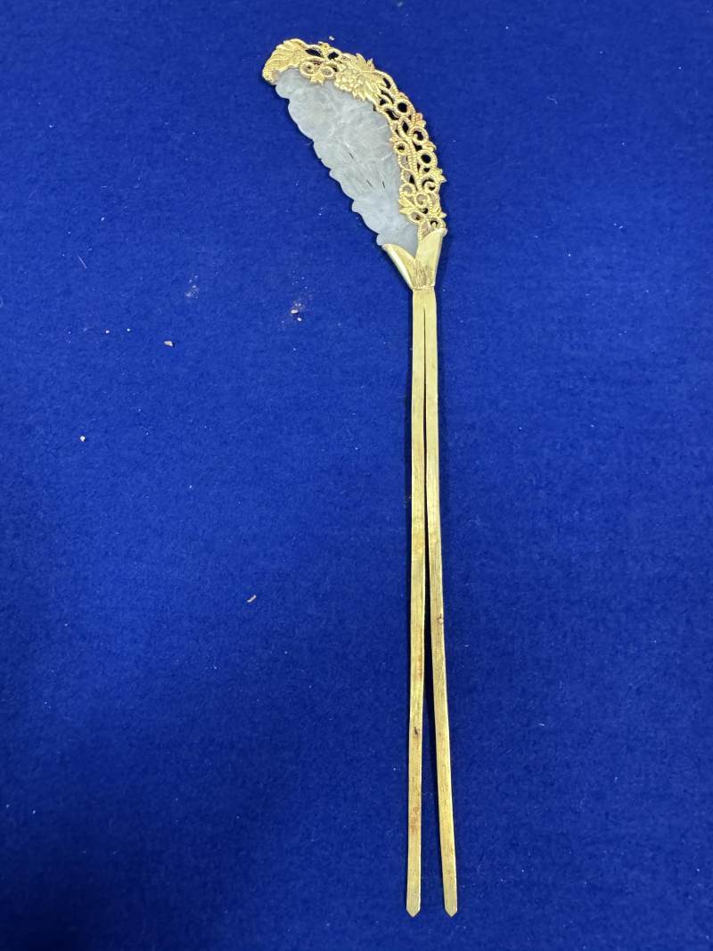 金質鑲白玉向日葵紋髮簪和金質網格紋鐲各一對 - 图17