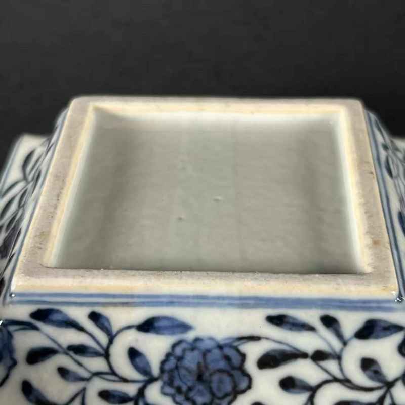 清乾隆 青花花鸟纹盘 - 图10