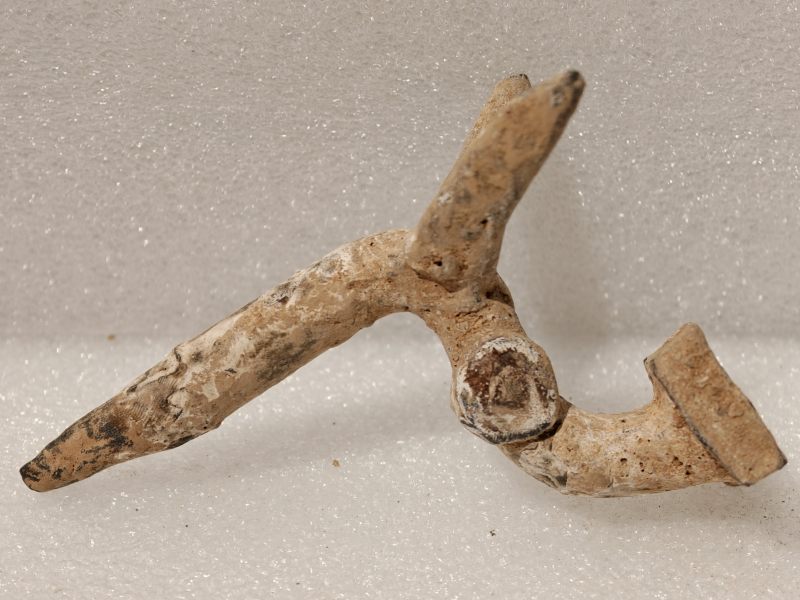 东汉 彩绘灰陶三层多枝灯 - 图55