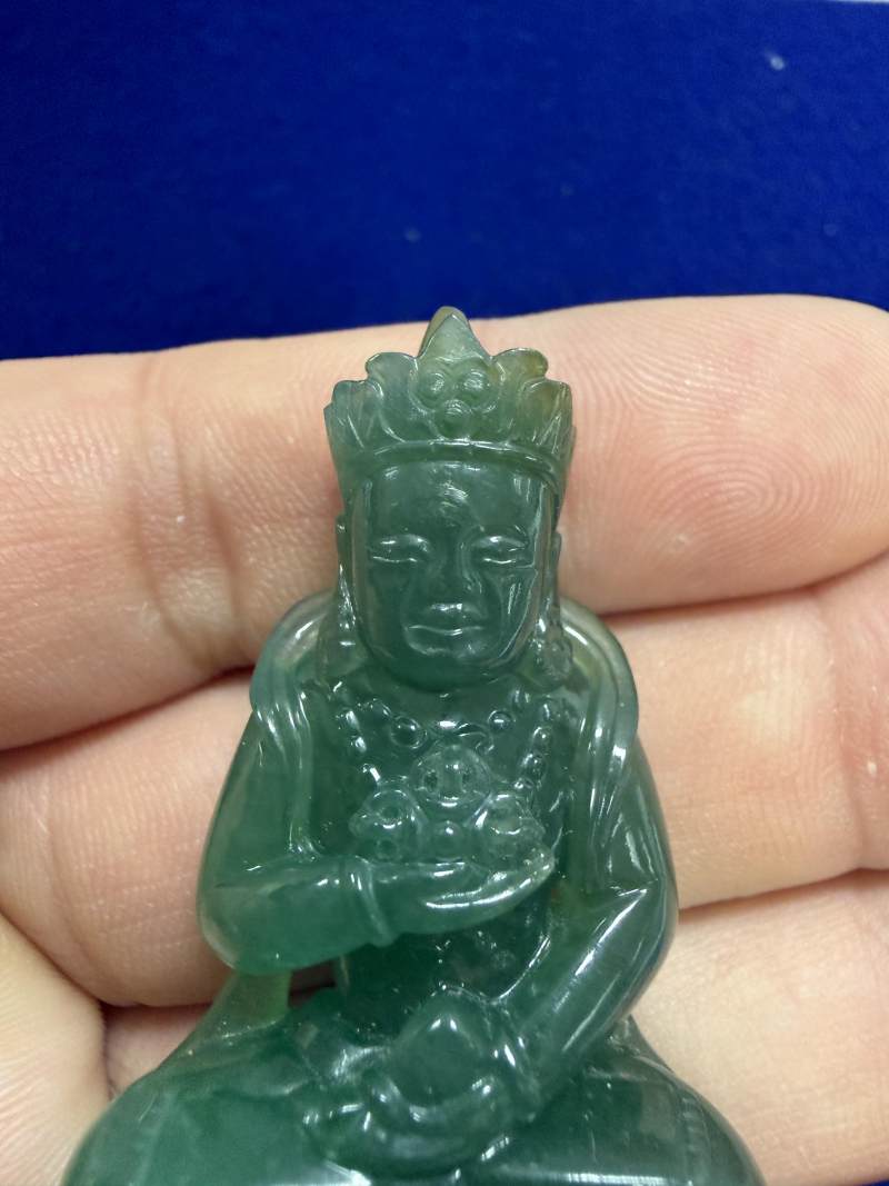 清晚期 翡翠佛 - 图4