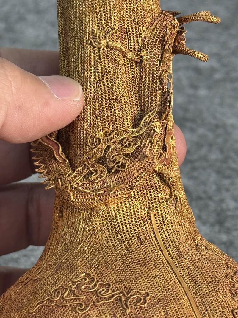 金纍絲龍紋瓶一對 - 图12