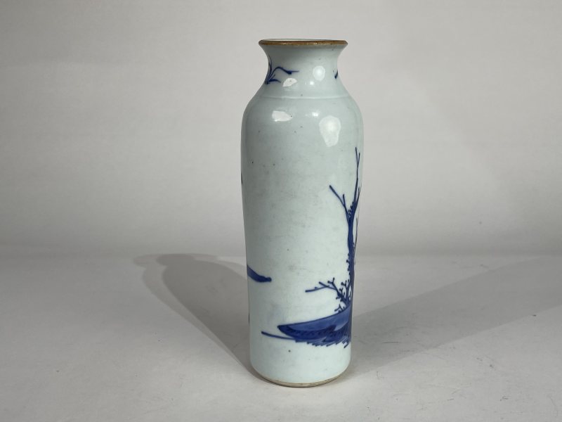 清顺治 青花山水纹筒瓶 - 图4