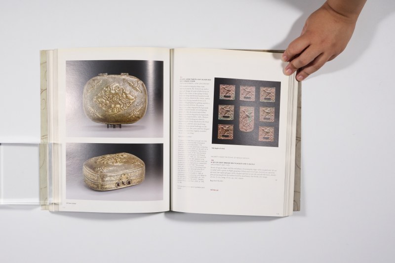 2006年纽约佳士得《重要中国瓷器及工艺品》 - 图5