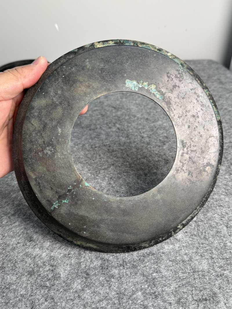 銅盤口燭臺 - 图14