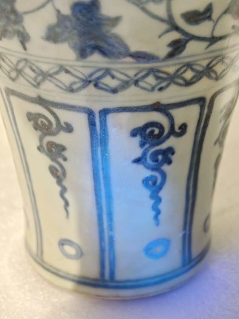 元 青花凤穿花缠枝牡丹纹梅瓶 - 图10