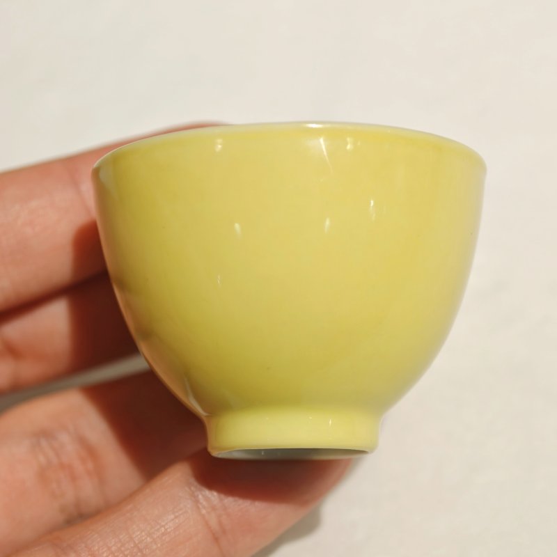 清雍正 柠檬黄釉酒杯一组五件 - 图24