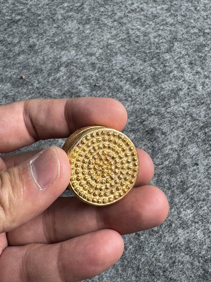 金質花蕊紋蓋盒 - 图4