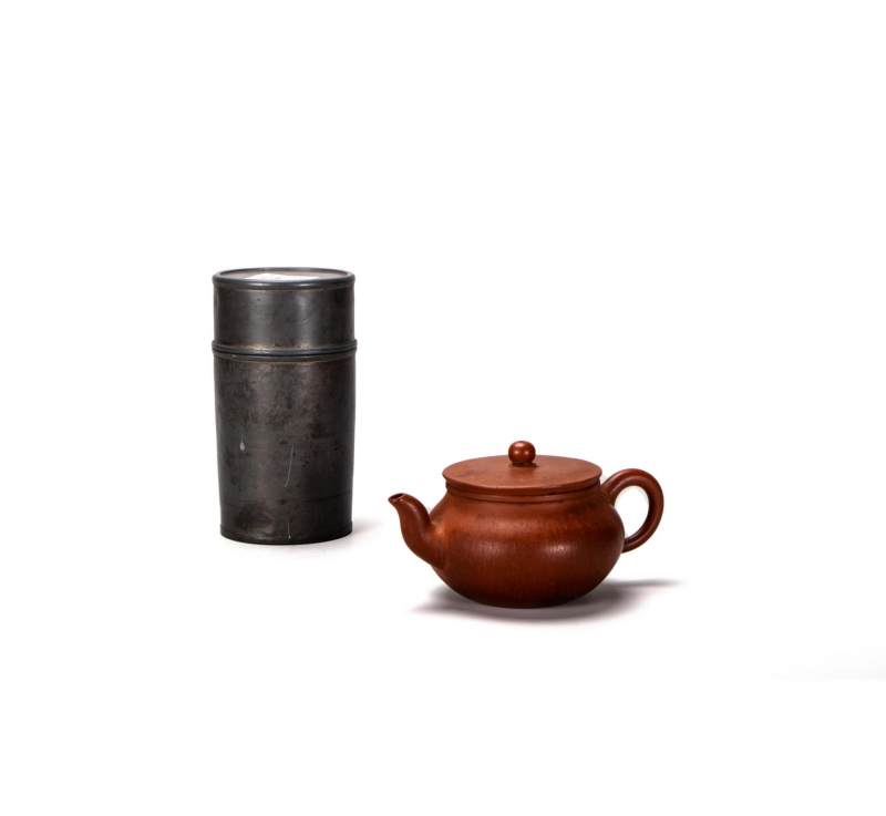    清 朱砂壶、锡茶叶罐（2件/组）