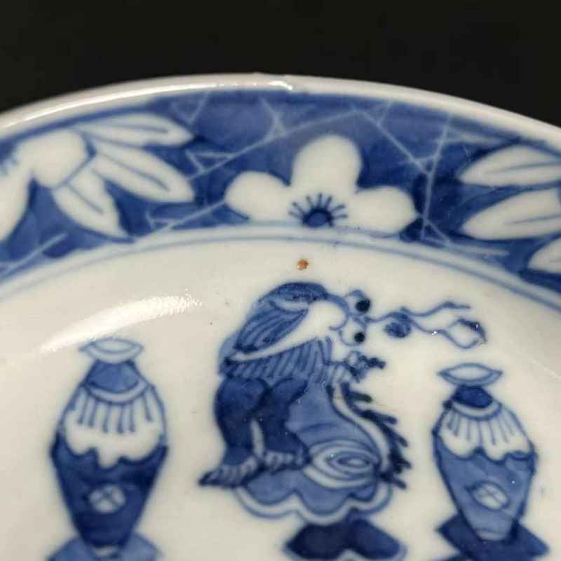 清晚期 青花博古图盘 - 图7
