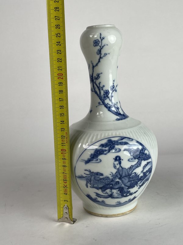 解放后 青花人物纹蒜头瓶 - 图10
