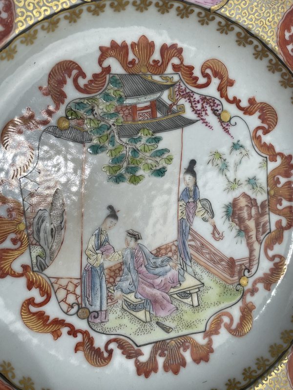 解放后 粉彩人物盘 - 图5