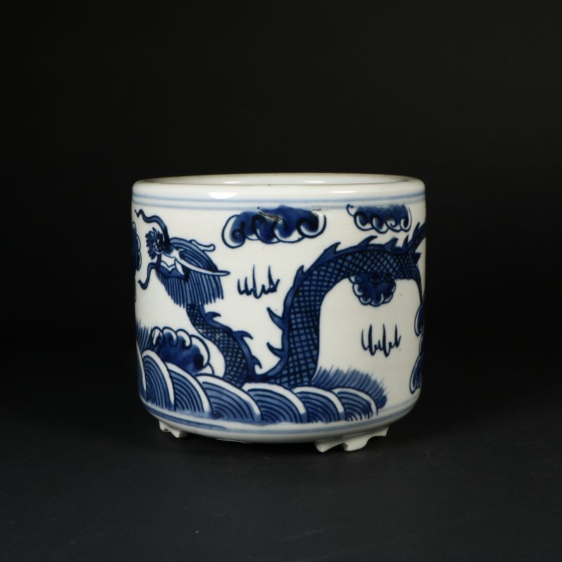 清代 青花龙纹香炉 - 图4