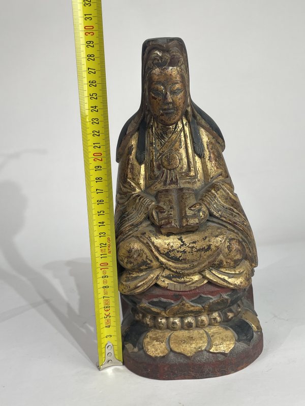 老木雕金漆菩萨像 - 图8