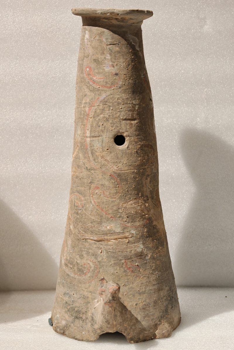 东汉 彩绘灰陶三层多枝灯 - 图154