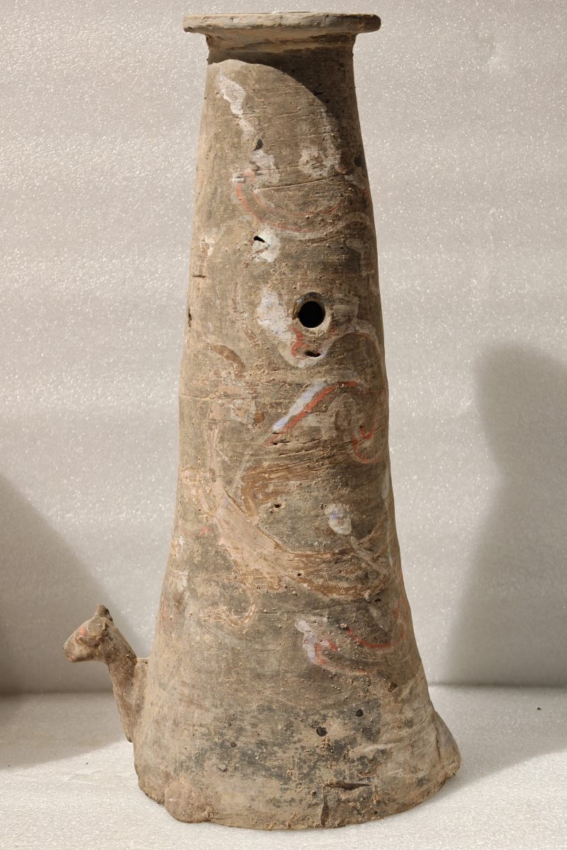 东汉 彩绘灰陶三层多枝灯 - 图155