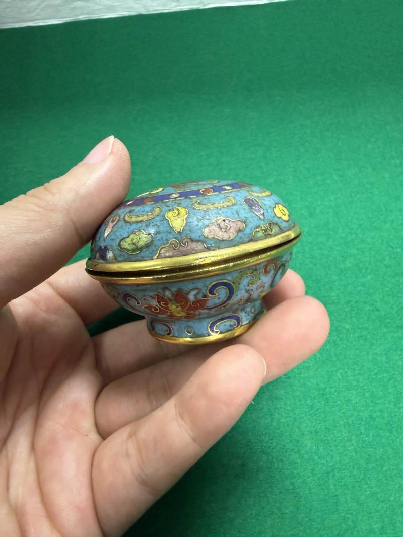 清乾隆 銅胎掐絲琺瑯福禄紋香盒 - 图11