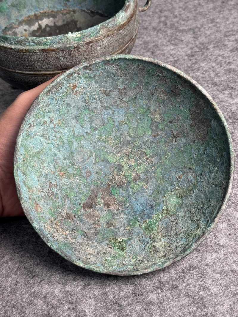青銅蟠虺紋蓋鼎 - 图11