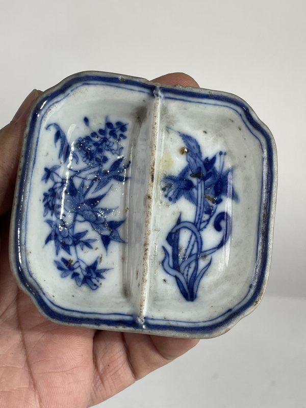 清 青花花卉纹调色盘一对 - 图3