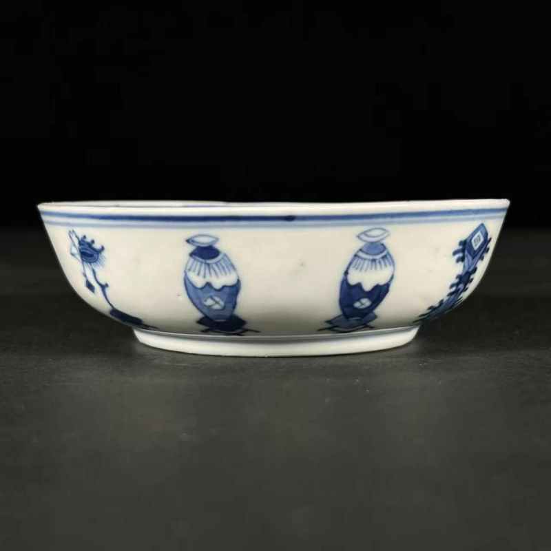 清晚期 青花博古图盘 - 图1