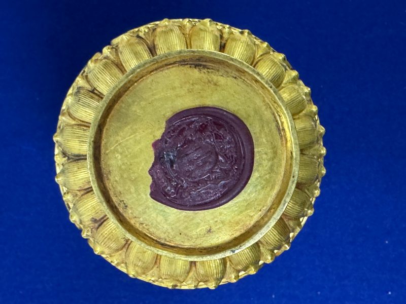 明 金質獸面紋投壺 - 图7