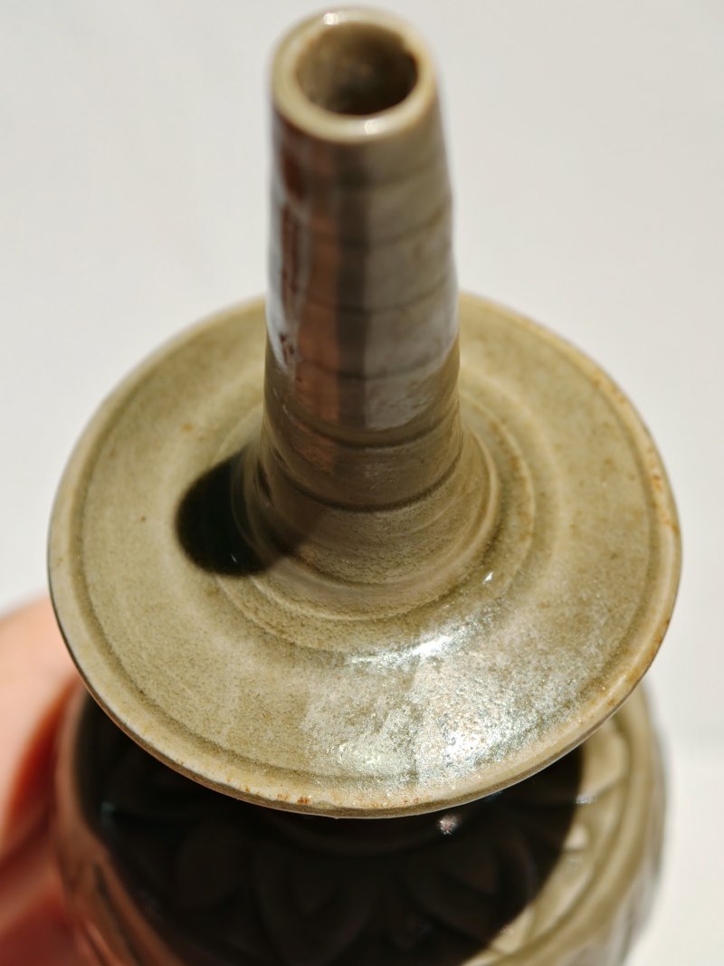 北宋 耀州窑青釉剔花牡丹纹净瓶 - 图23
