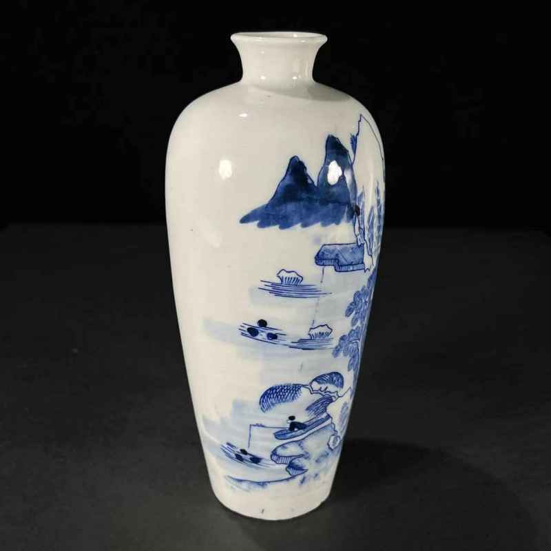 清道光 青花山水纹瓶 - 图4