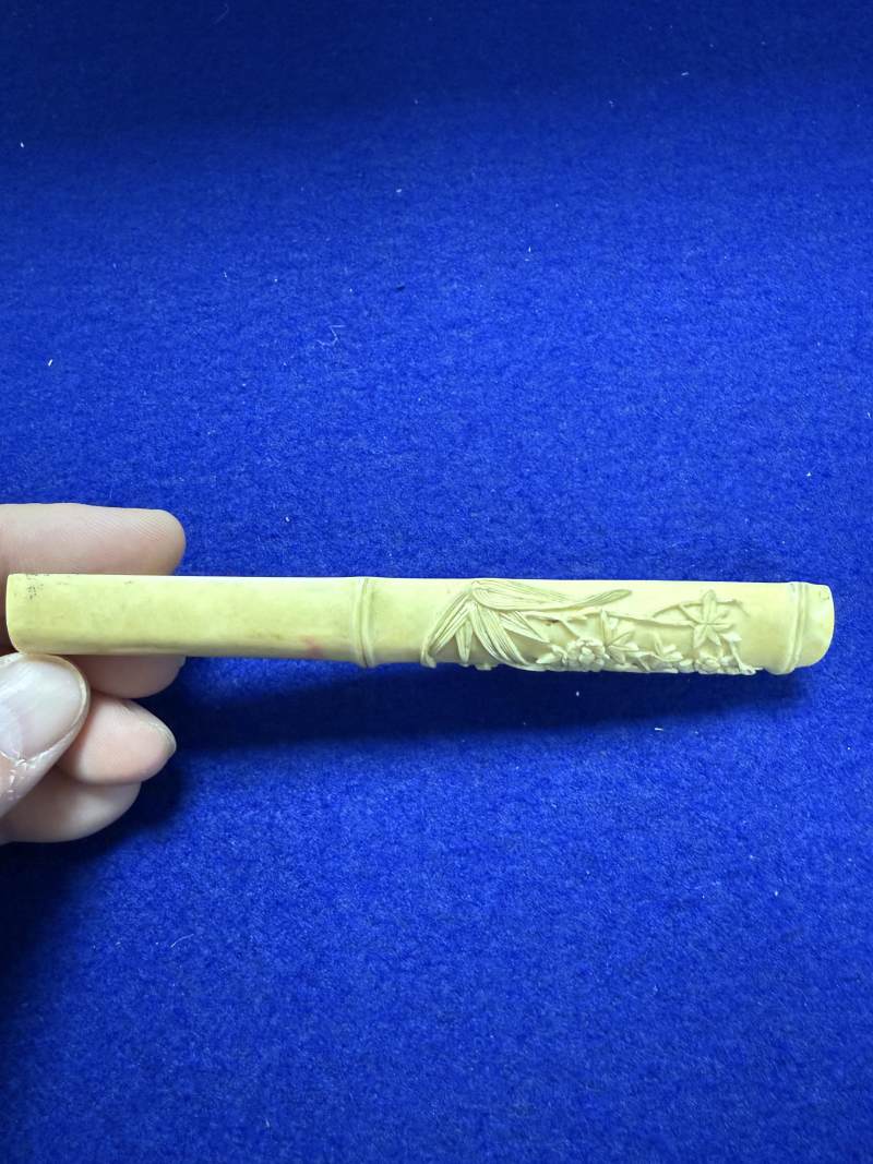 清中期 牙雕花蟲紋紙鎮一對 - 图13