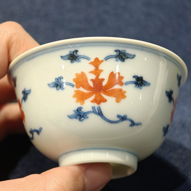 清道光 青花矾红缠枝莲纹杯一对 - 图15