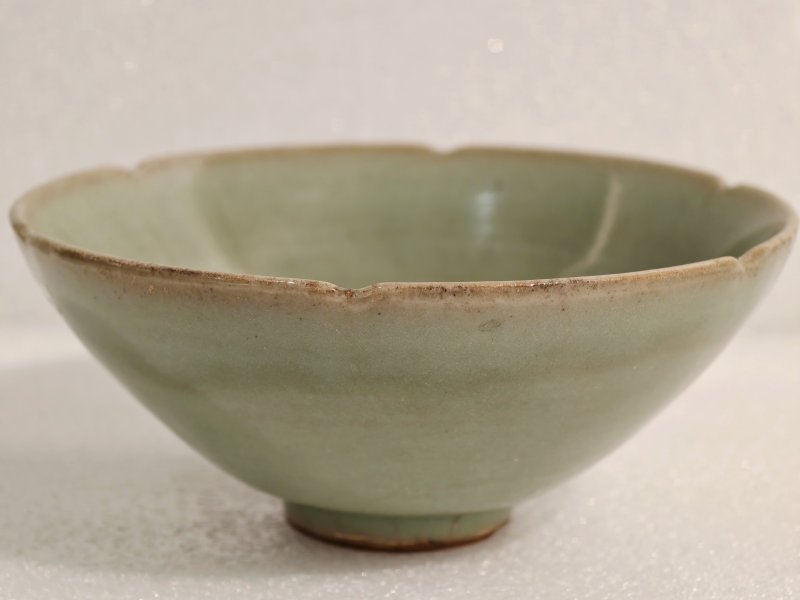 宋 龙泉窑粉青釉花口碗 - 图4
