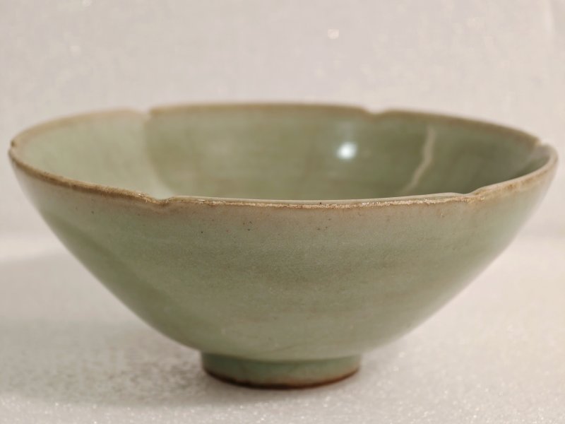 宋 龙泉窑粉青釉花口碗 - 图3