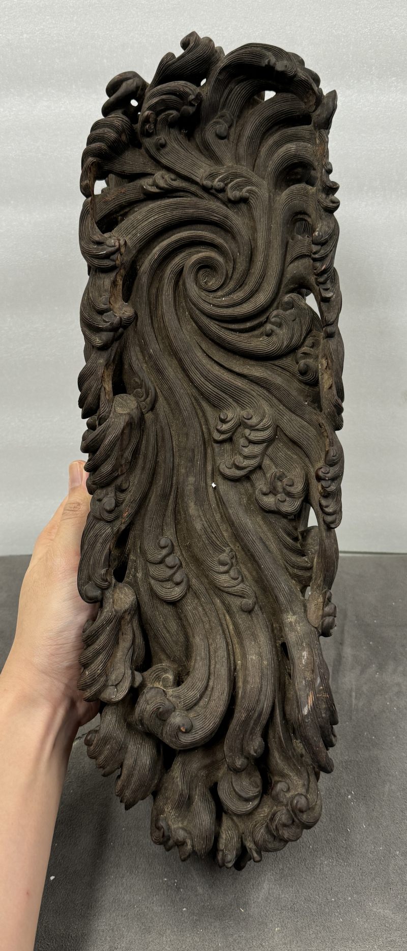 清 碧玉蝠纹波涛海浪山子 - 图26