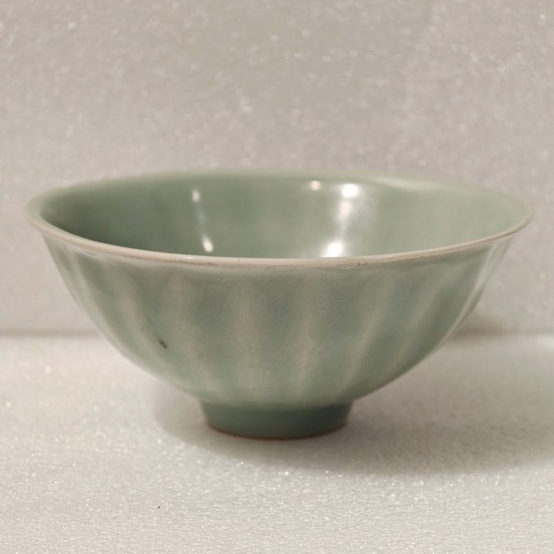 宋 龙泉窑粉青釉莲瓣撇口碗 - 图5