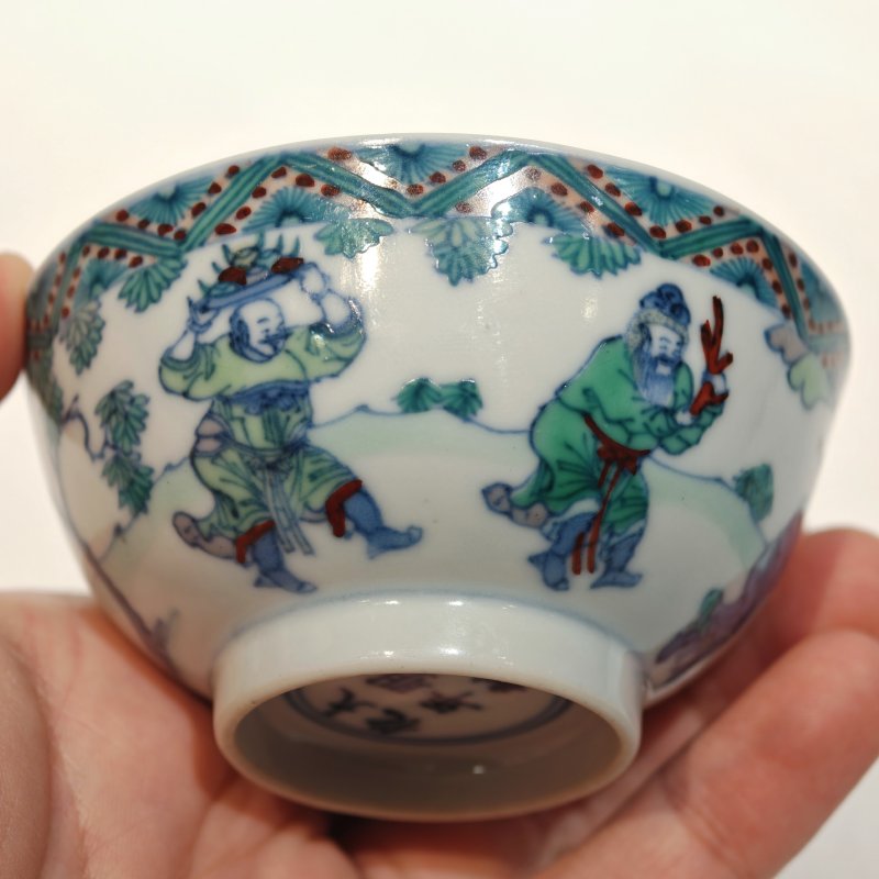 清康熙 斗彩八蛮进宝图杯 - 图12