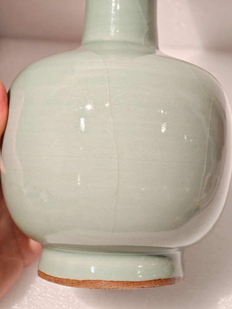 元 龙泉窑粉青釉双耳胆瓶 - 图12