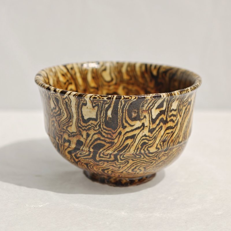 唐 绞胎黄釉弦纹撇口杯 - 图4