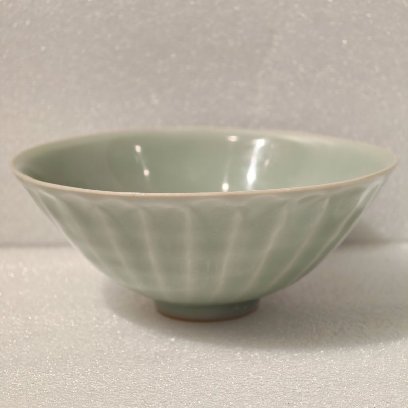 元 龙泉窑粉青釉莲瓣撇口碗 - 图3