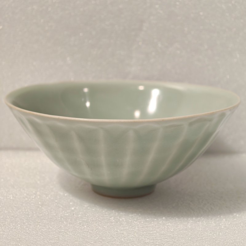 元 龙泉窑粉青釉莲瓣撇口碗 - 图6