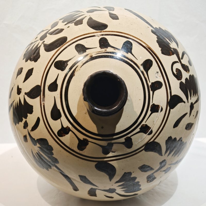 宋 磁州窑白地黑花大嘟噜瓶 - 图8