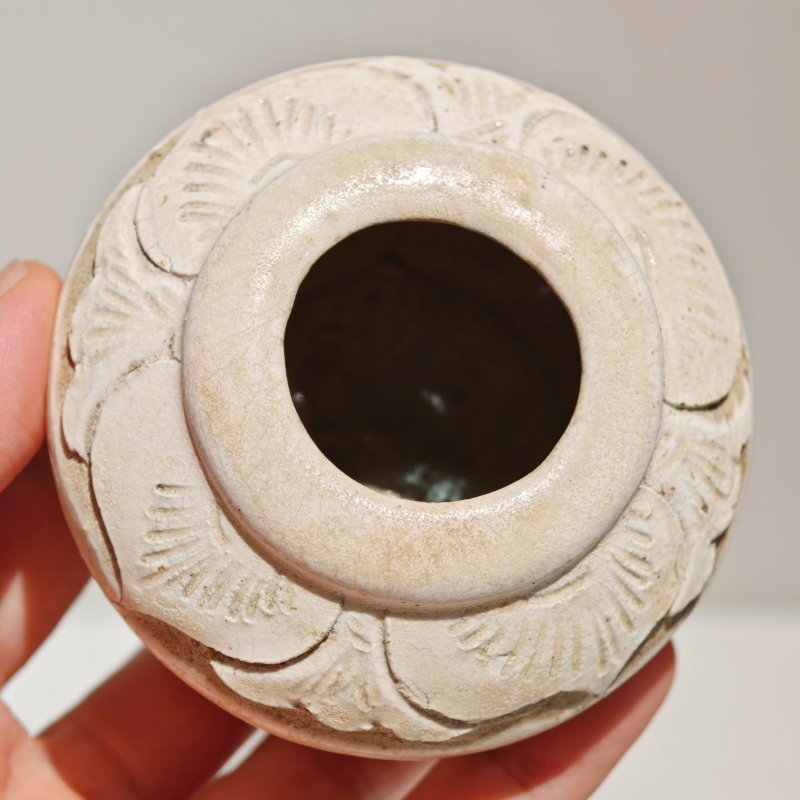 宋 登封窑白釉剔花罐 - 图10