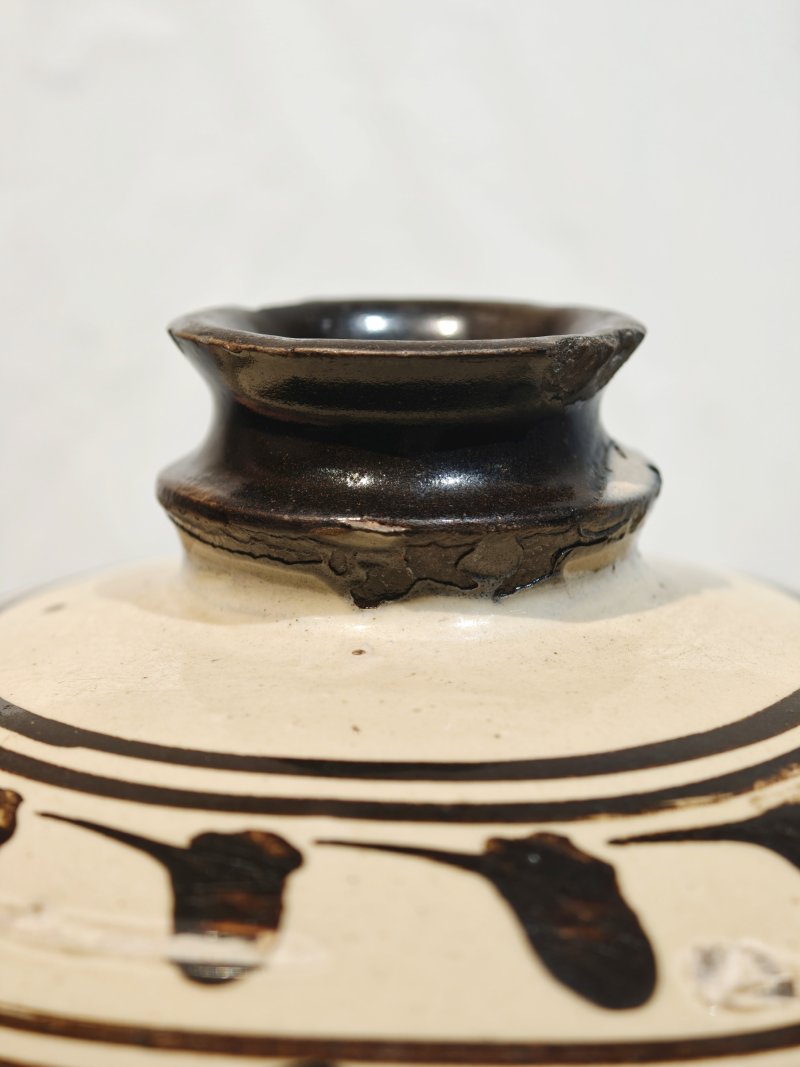 宋 磁州窑白地黑花大嘟噜瓶 - 图14