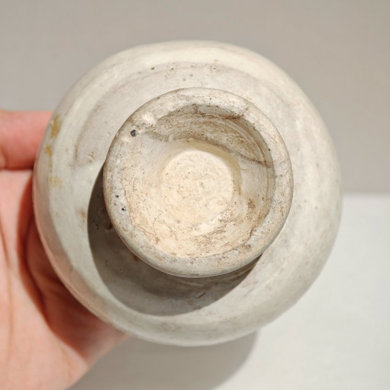 宋 登封窑白釉珍珠地划花高足杯 - 图8