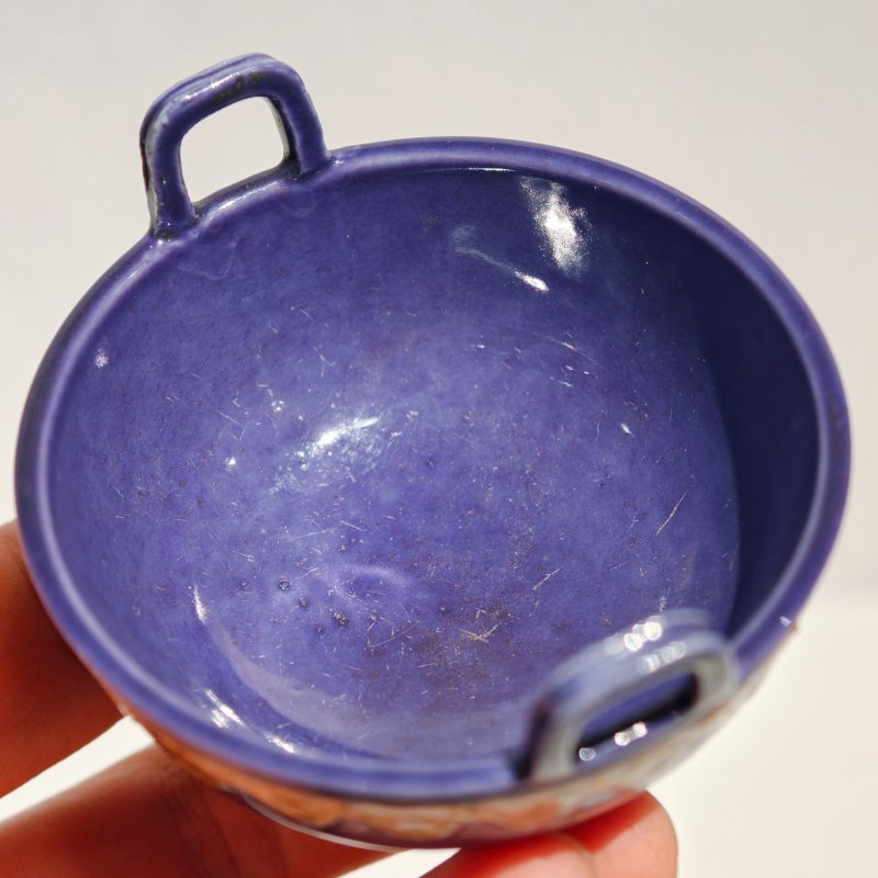 清乾隆 茄皮紫釉描金如意纹双耳三足炉 - 图8