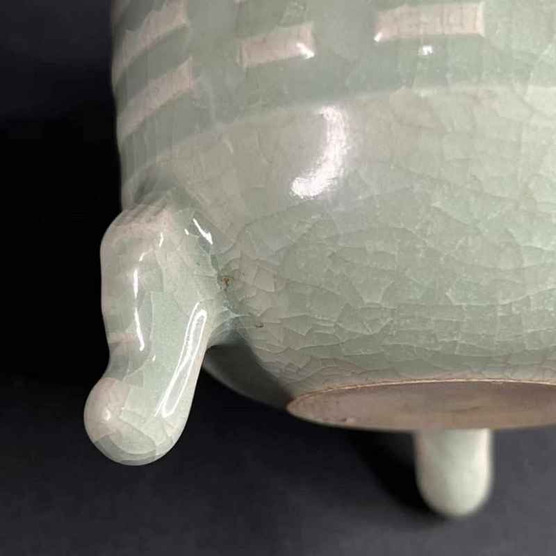 清中期 青釉八卦纹香炉 - 图12